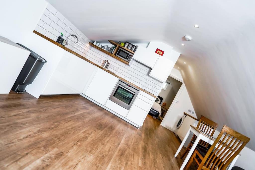 The Loft Apartment @ Lower Coombe Royal Kingsbridge  Kültér fotó