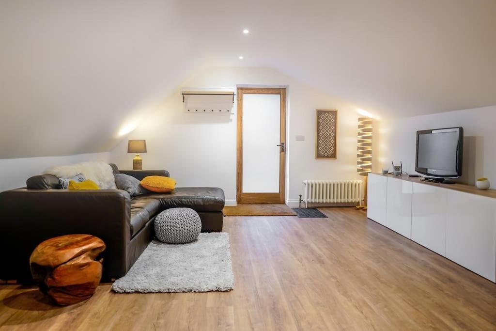 The Loft Apartment @ Lower Coombe Royal Kingsbridge  Kültér fotó